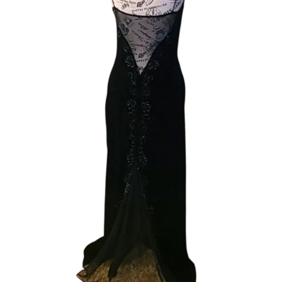 Dave & Johnny Long Black Velvet Evening Gown Sz 7/8